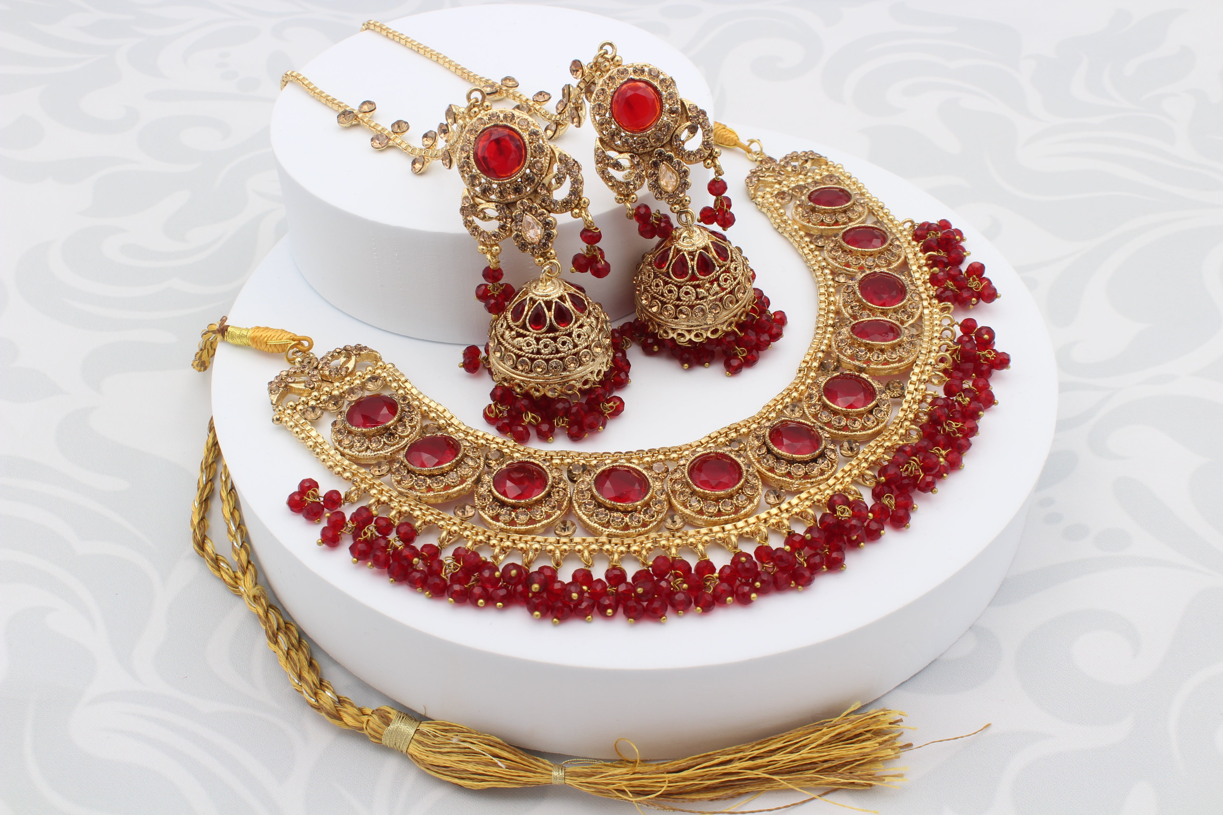 Manjoos Necklace Set